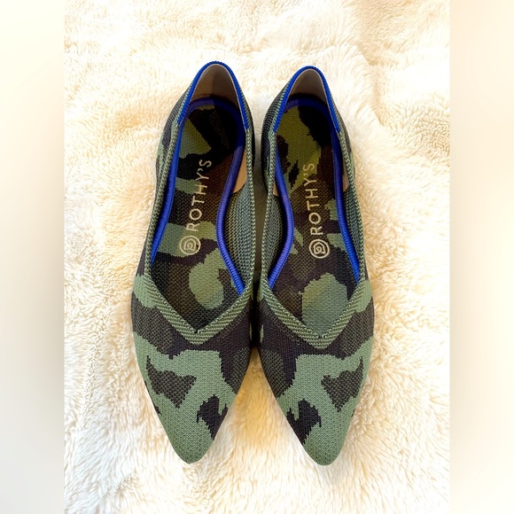 Rothy’s - Point Flat - Picture 2 of 6